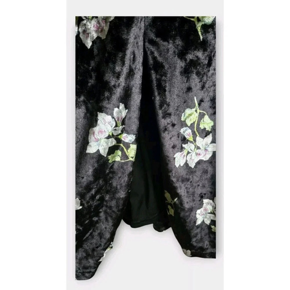 Hutch Anthropologie Dress Womens XS Black Floral Velvet Empire Waist Side Slit - Picture 4 of 8